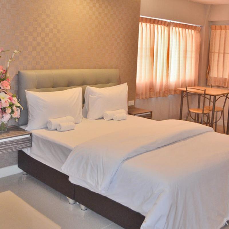 Nrc Residence Bangkok Zimmer foto