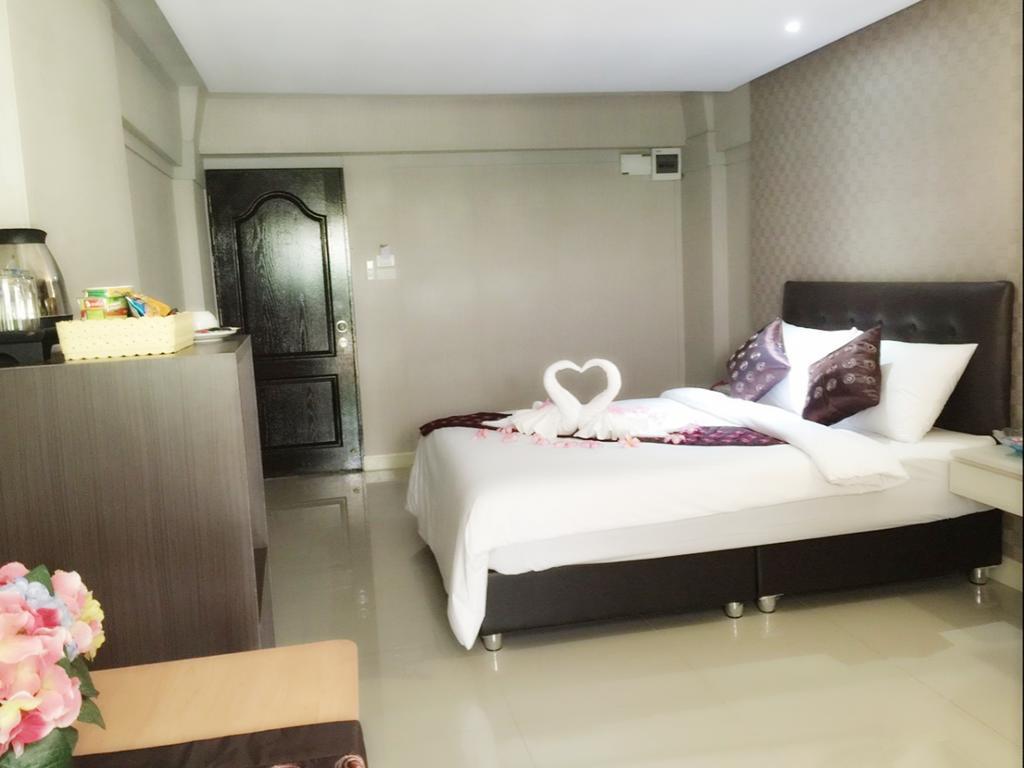 Nrc Residence Bangkok Zimmer foto